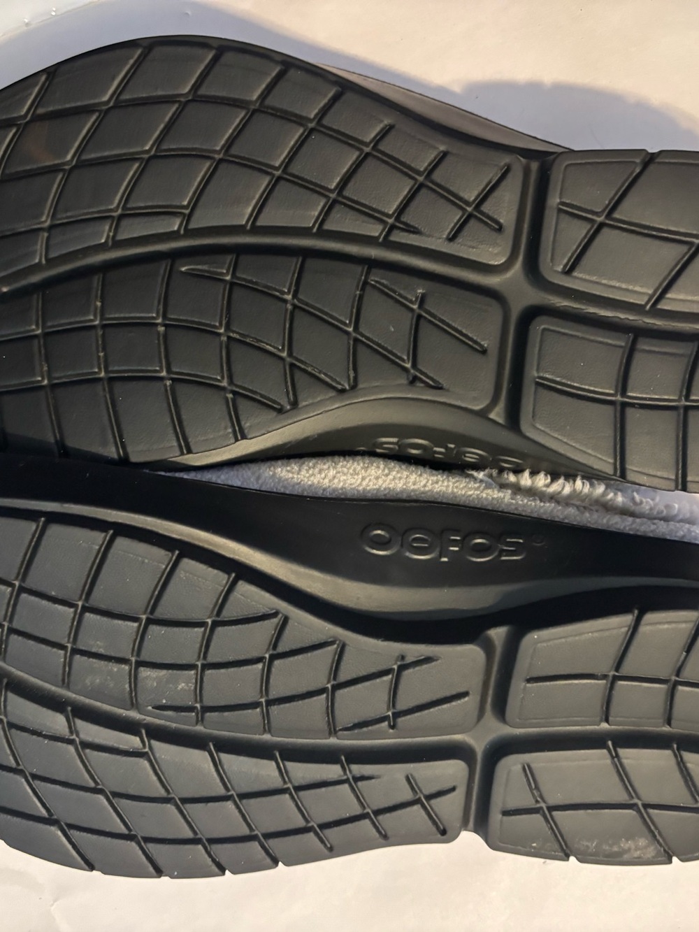 Oofos shoes men’s size 11 - Picture 5 of 5